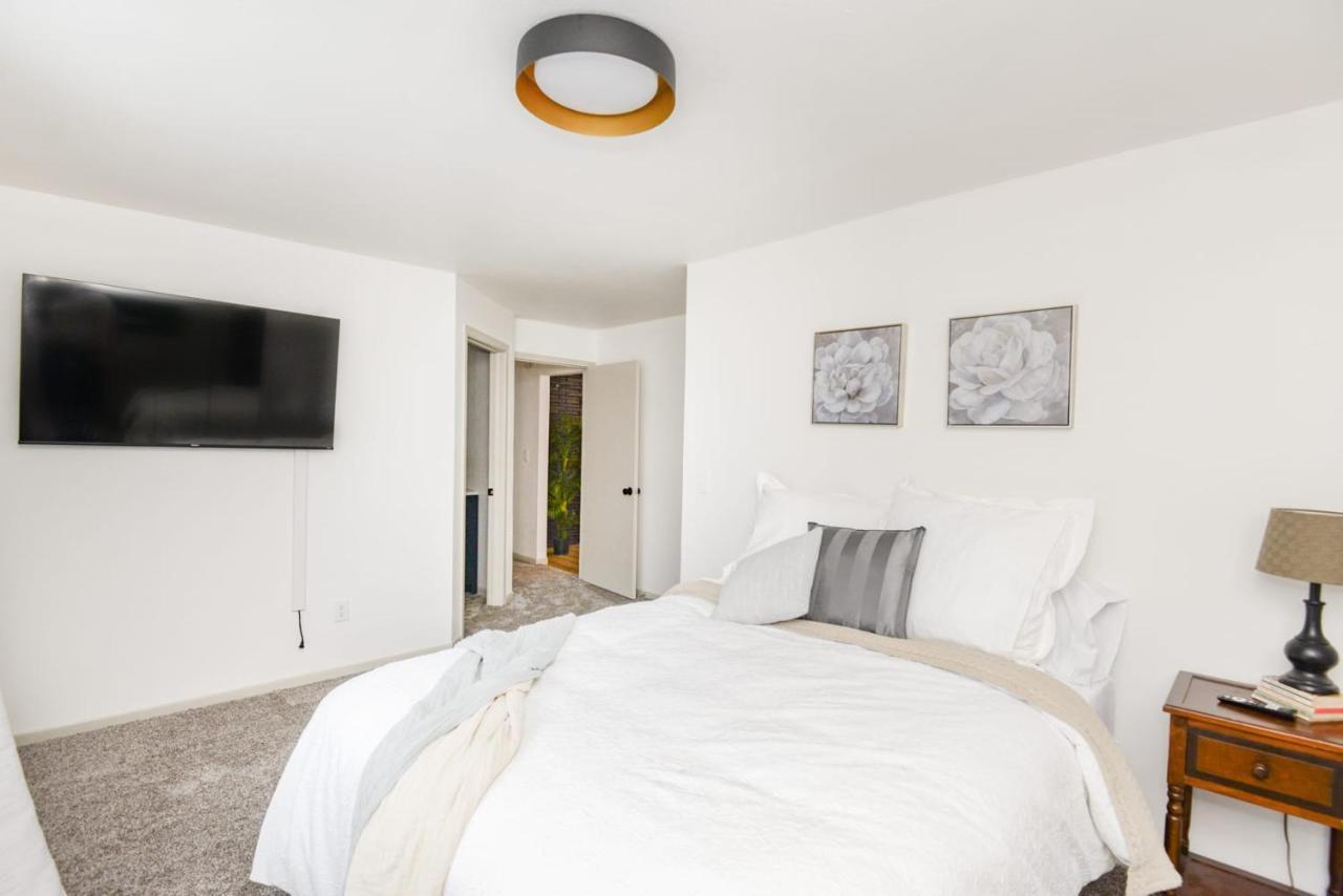 New Remodeled Townhome In Central FargoFargo  Kültér fotó